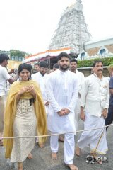 Lie Movie Team At Tirumala